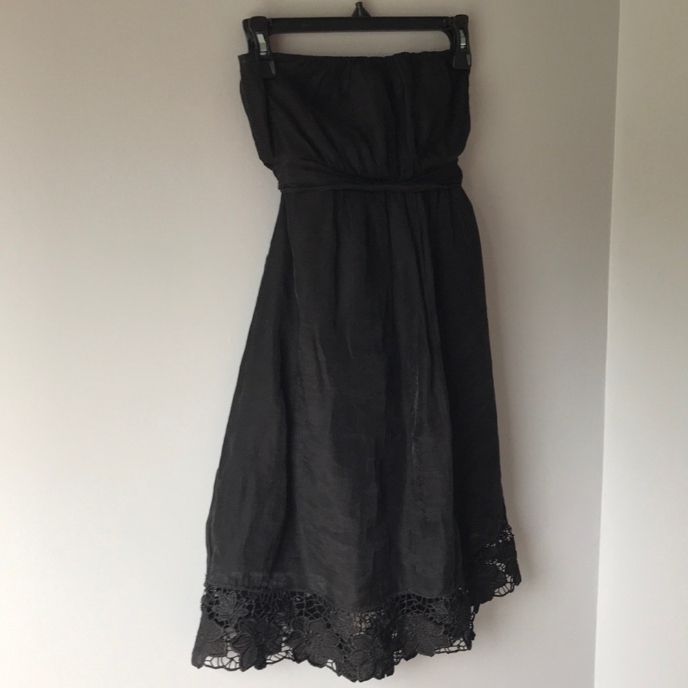 FOREVER 21 strapless black dress